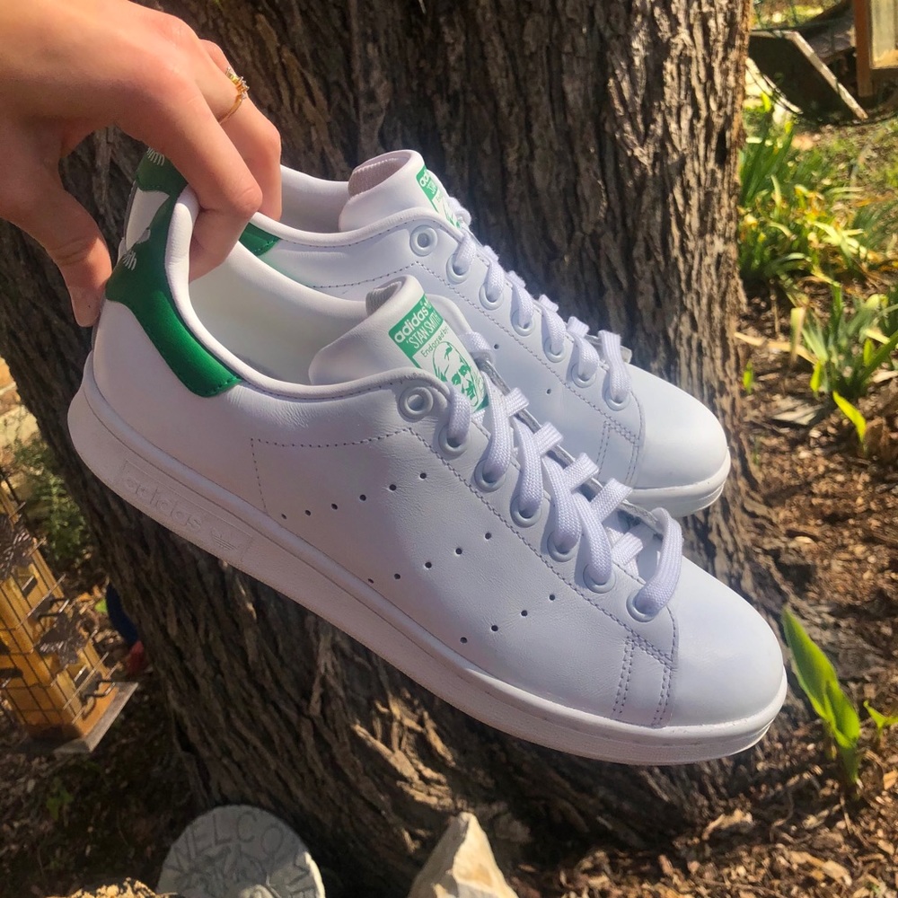 Adidas green Stan Smith sneakers
